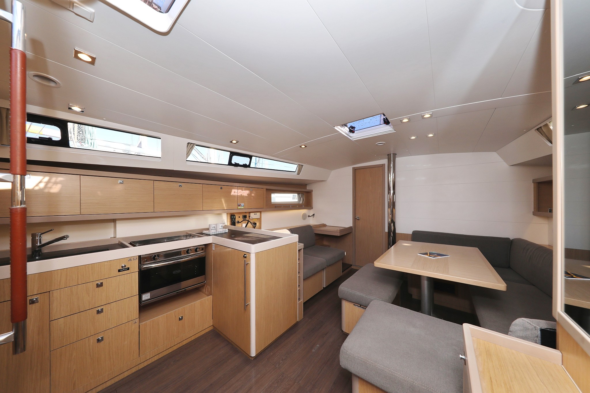 Oceanis 45, Barbarella | Yacht Charter Croatia