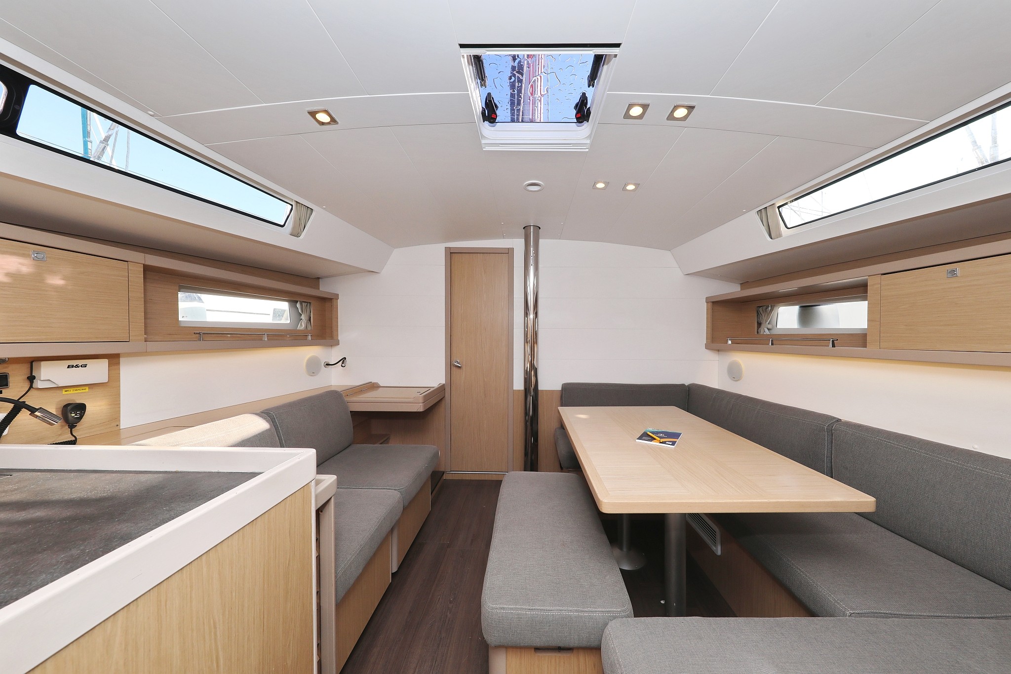 Oceanis 45, Barbarella | Yacht Charter Croatia
