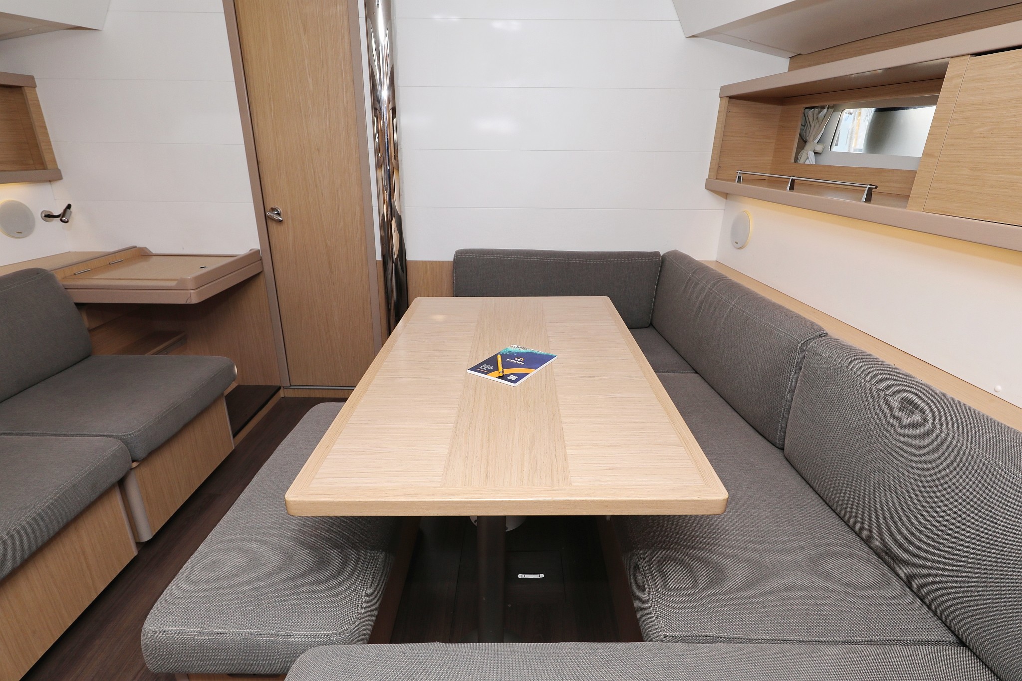 Oceanis 45, Barbarella | Yacht Charter Croatia