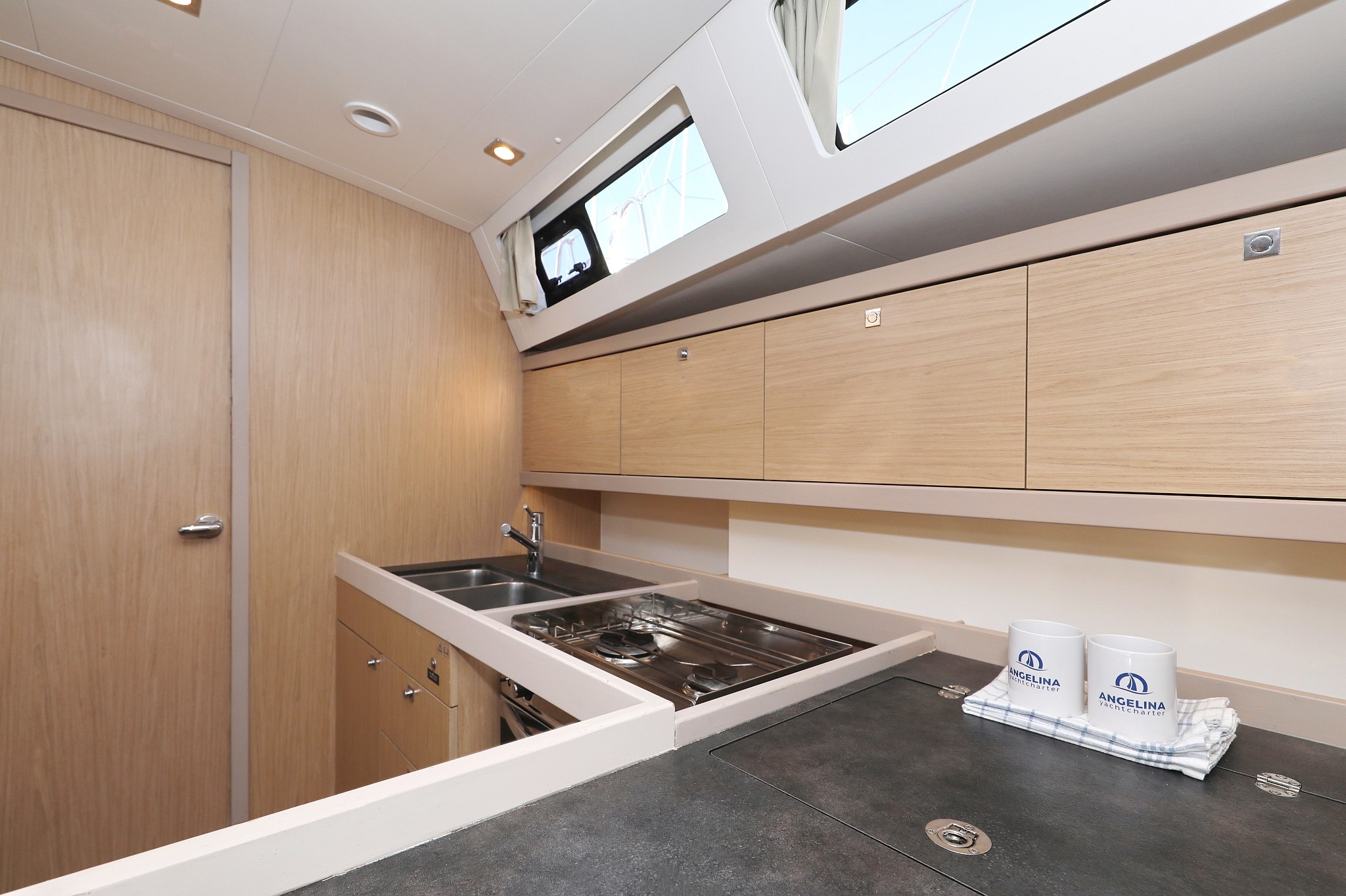 Oceanis 45, Barbarella | Yacht Charter Croatia