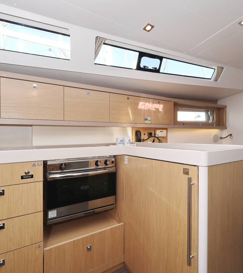Oceanis 45, Barbarella | Yacht Charter Croatia