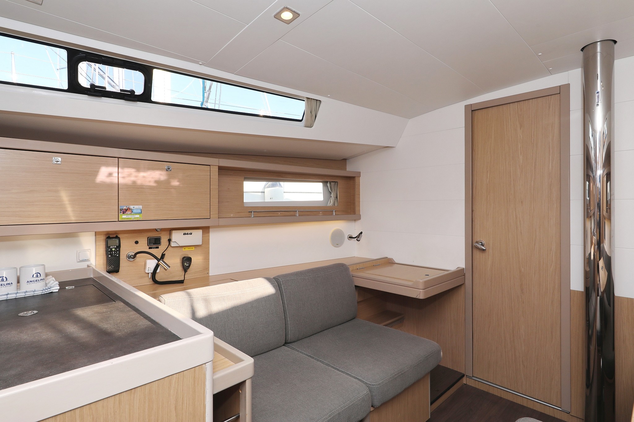 Oceanis 45, Barbarella | Yacht Charter Croatia