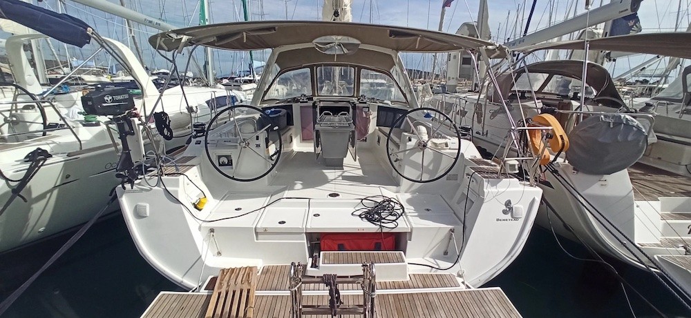 Oceanis 45, Pomerol | Yacht Charter Croatia