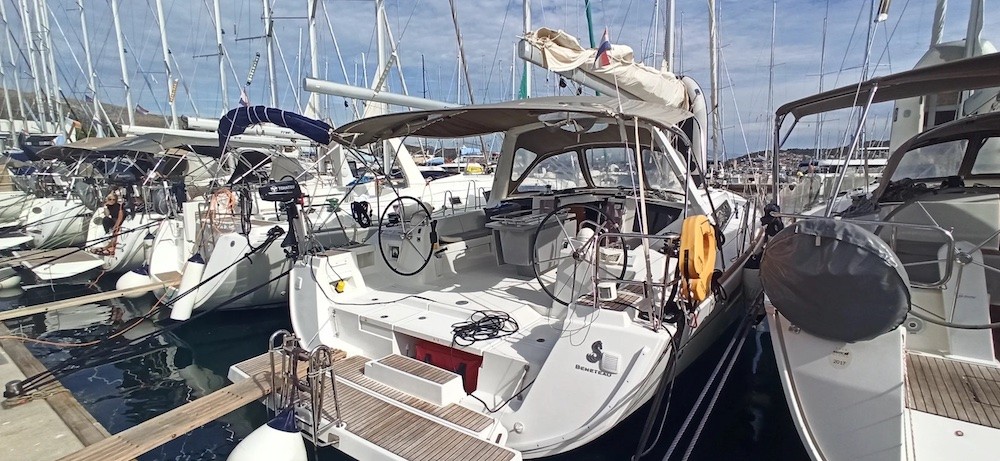Oceanis 45, Pomerol | Yacht Charter Croatia