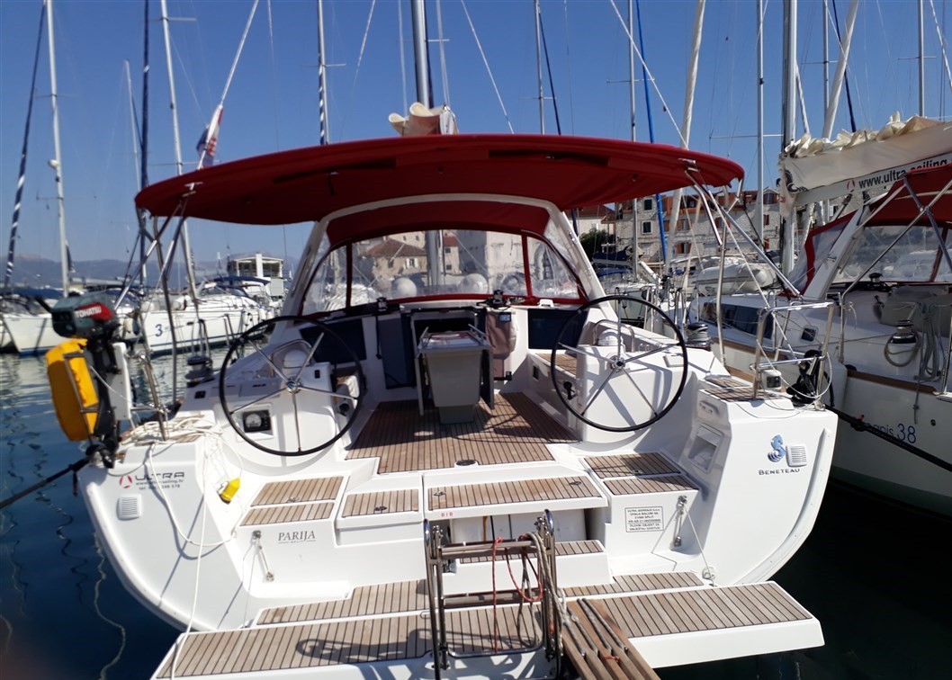 Oceanis 45, Parija II | Yacht Charter Croatia