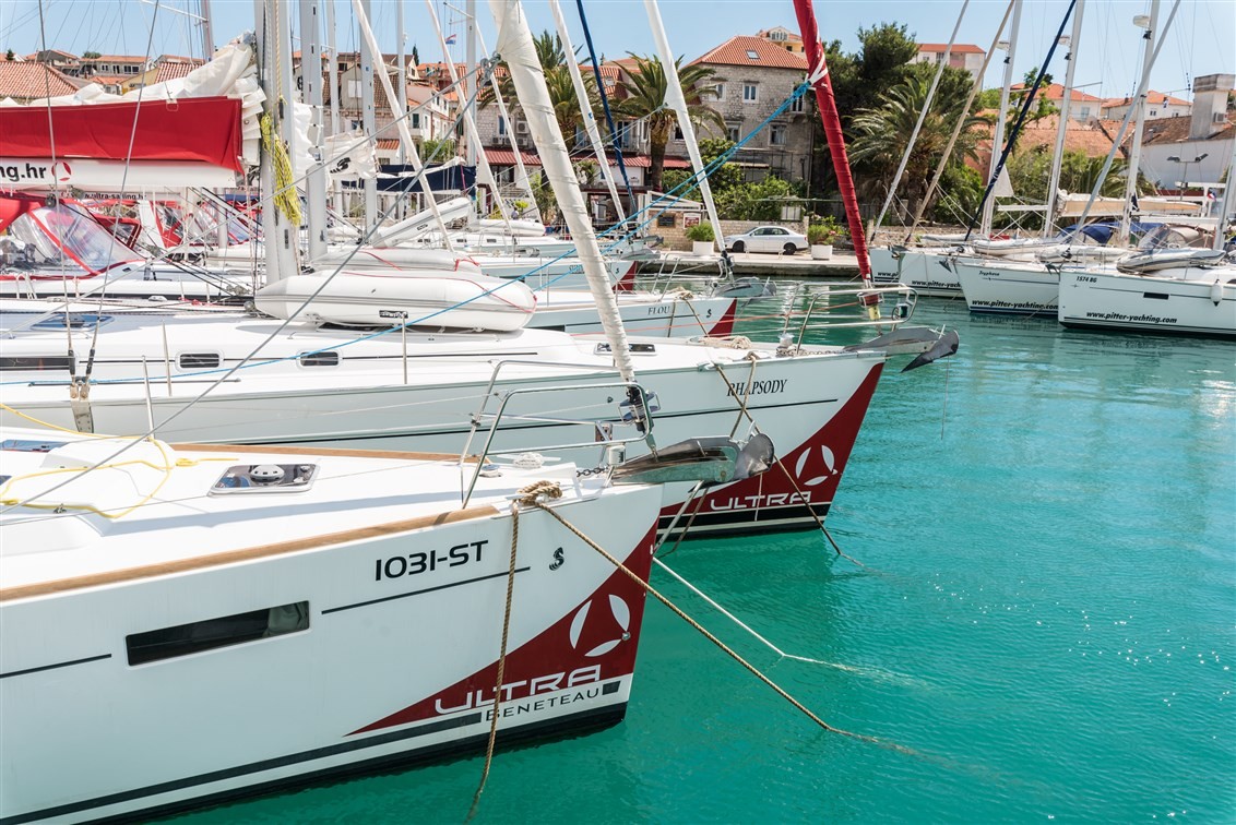 Oceanis 45, Mobula One | Yacht Charter Croatia