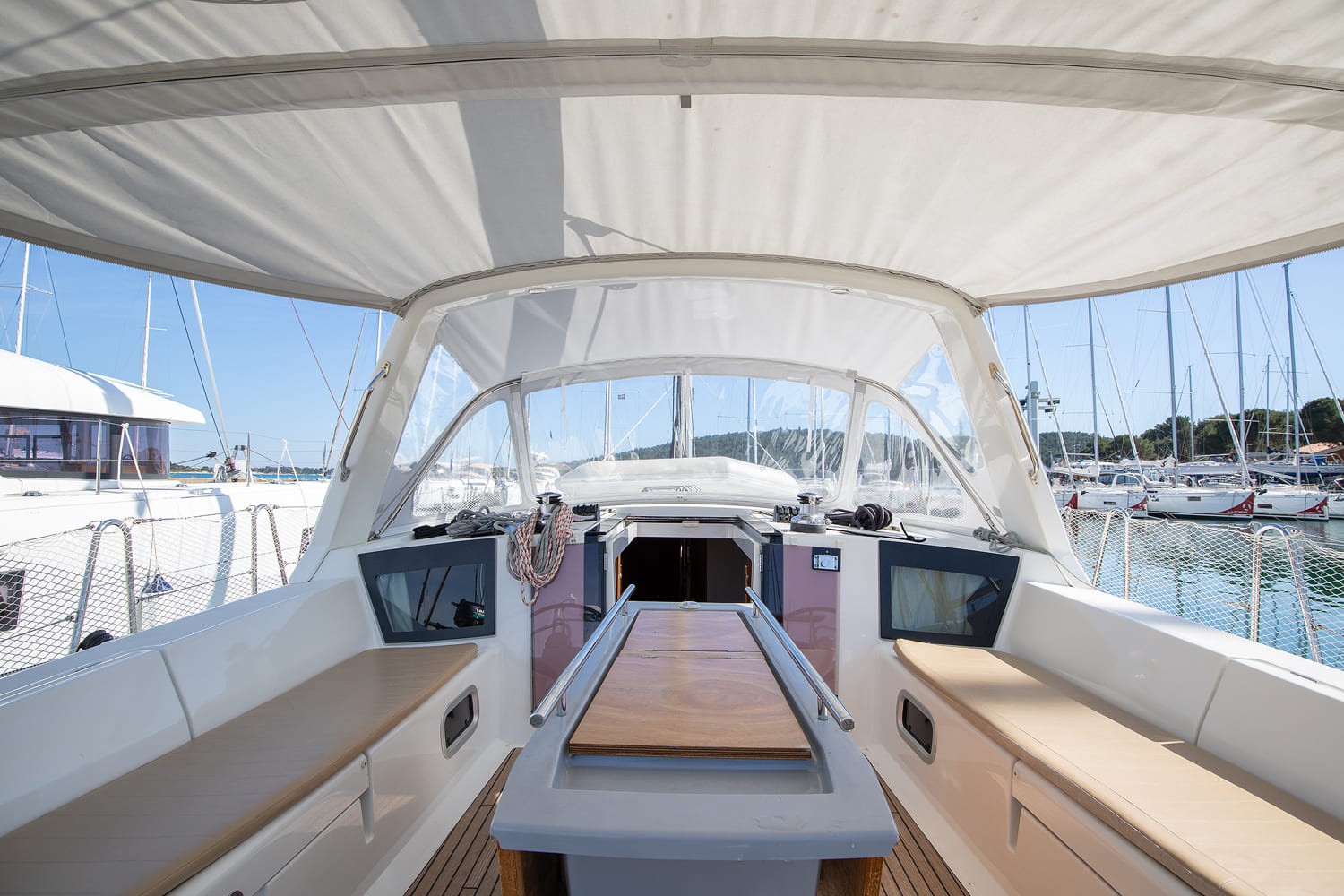 Oceanis 45, Mare Aeolos | Yacht Charter Croatia