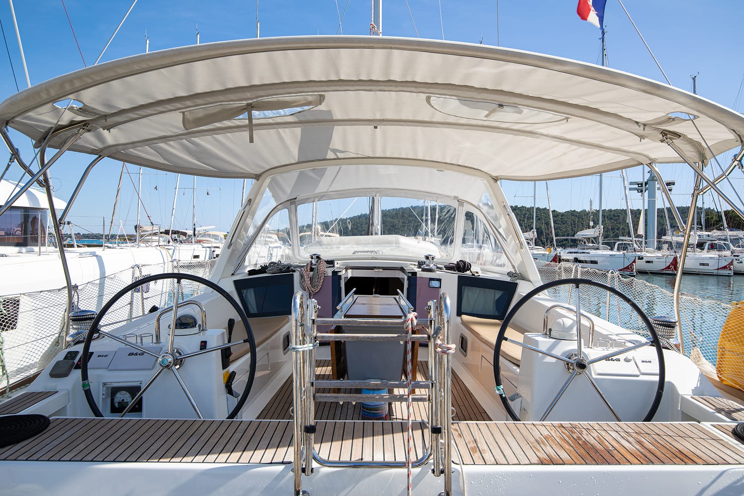Oceanis 45, Mare Aeolos | Yacht Charter Croatia