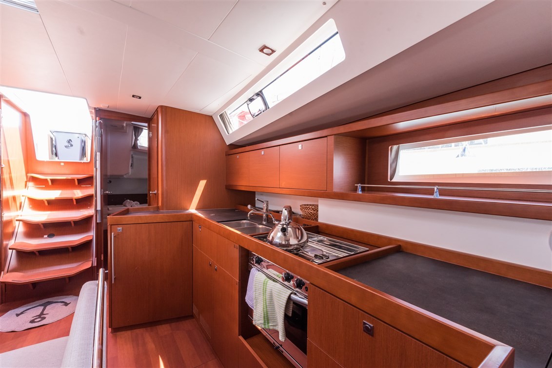 Oceanis 45, Mobula One | Yacht Charter Croatia