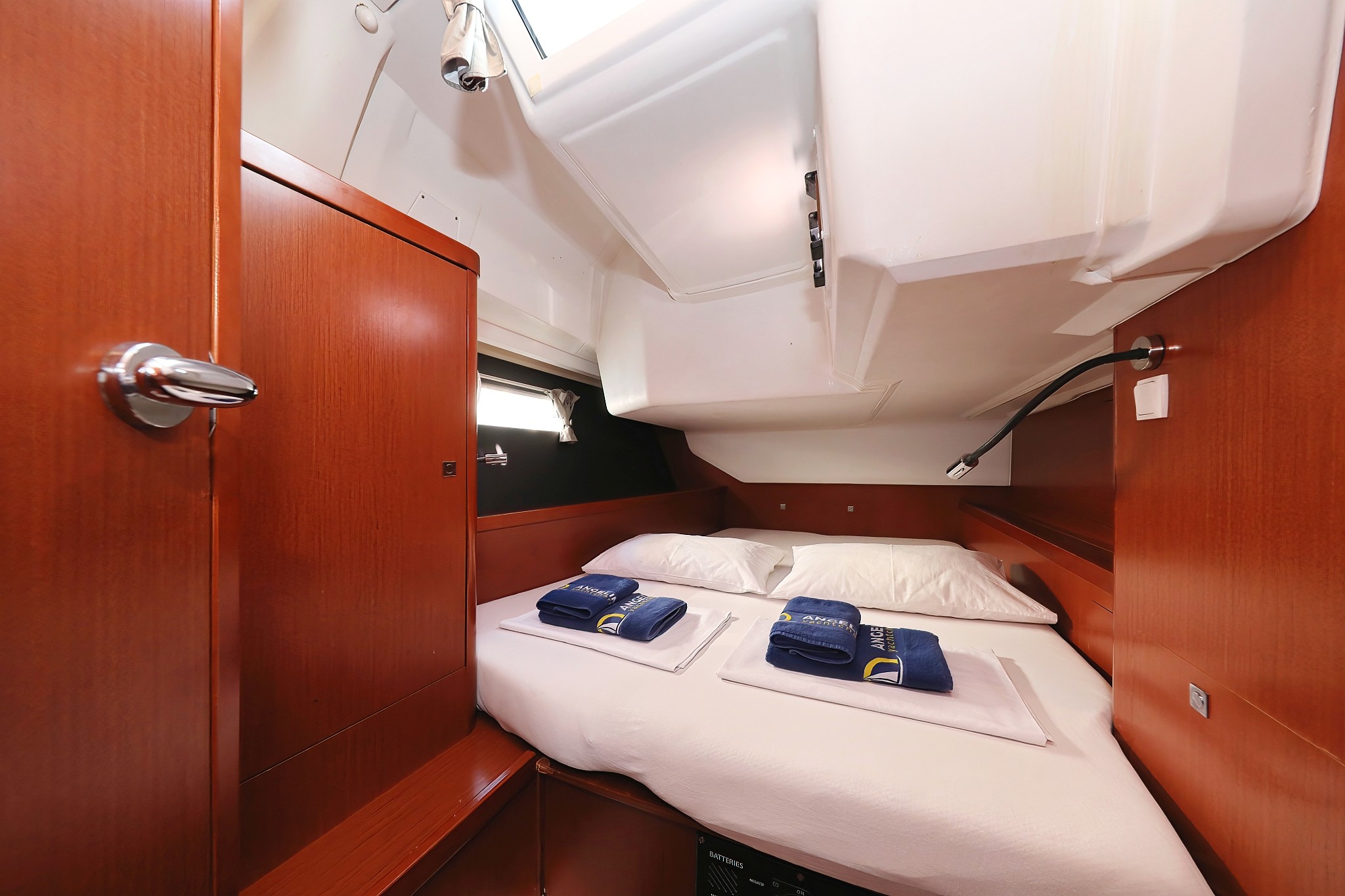 Oceanis 45, Barbarella II | Yacht Charter Croatia