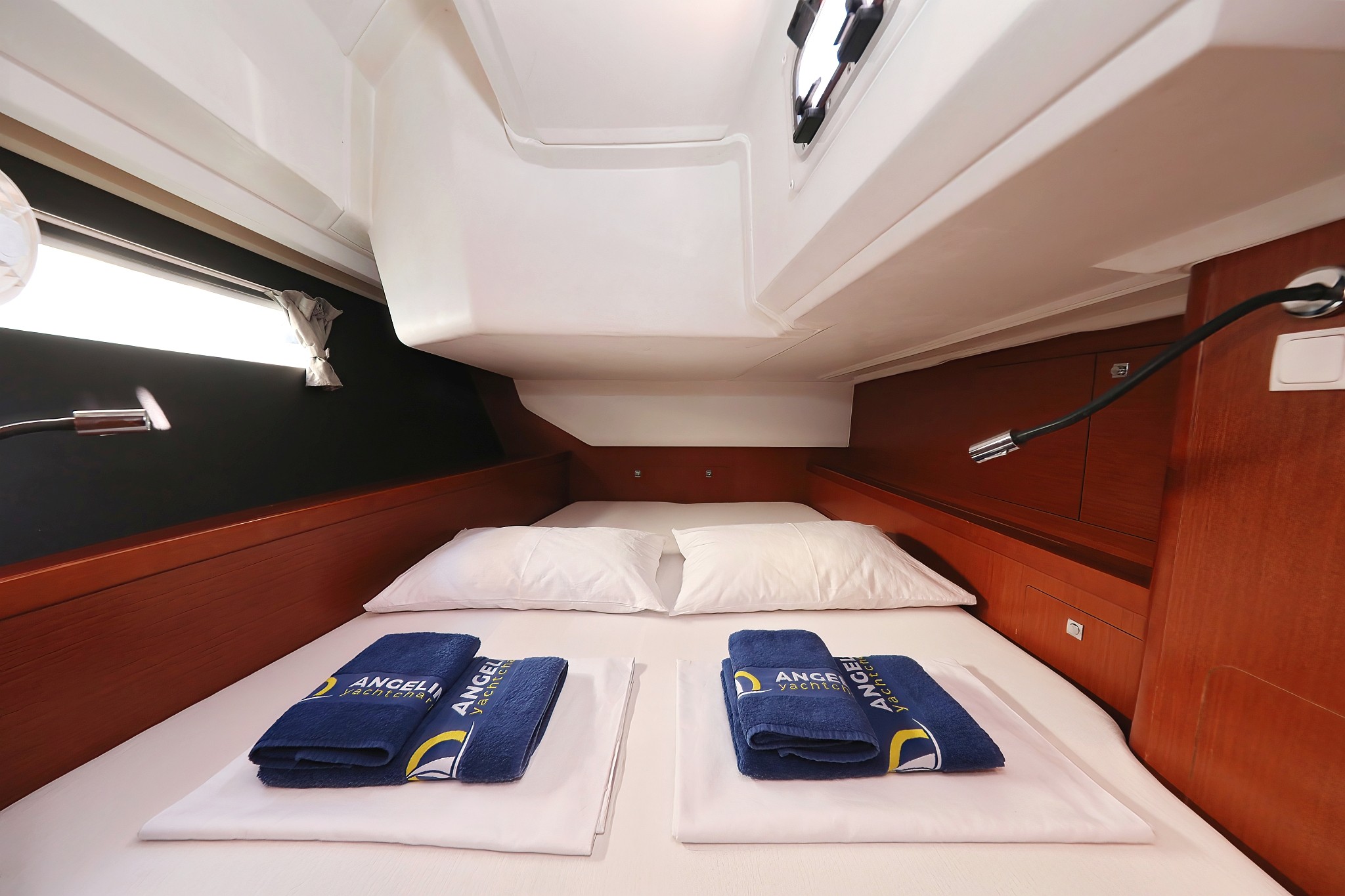 Oceanis 45, Barbarella II | Yacht Charter Croatia