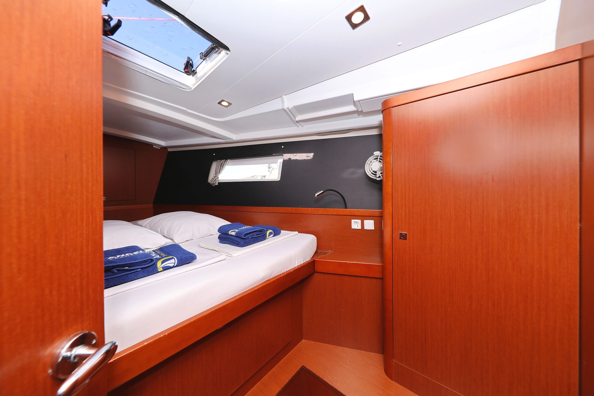 Oceanis 45, Barbarella II | Yacht Charter Croatia