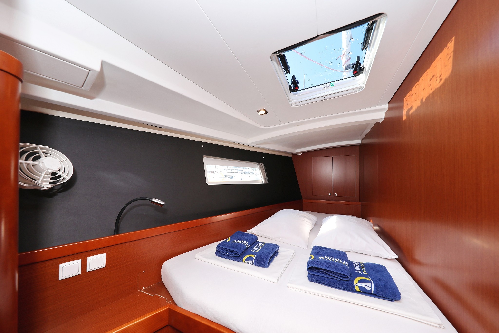 Oceanis 45, Barbarella II | Yacht Charter Croatia