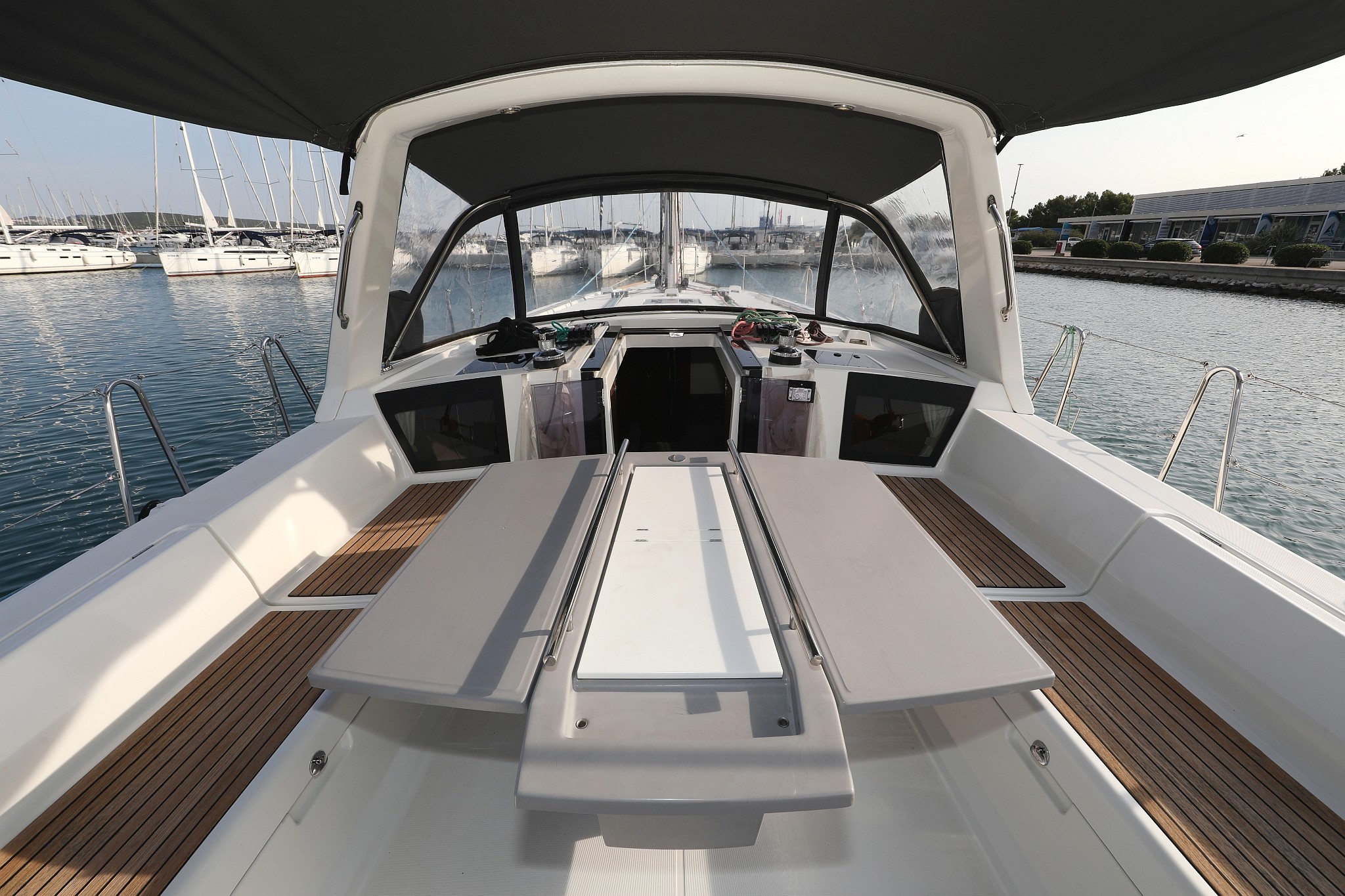 Oceanis 45, Zephyra | Yacht Charter Croatia