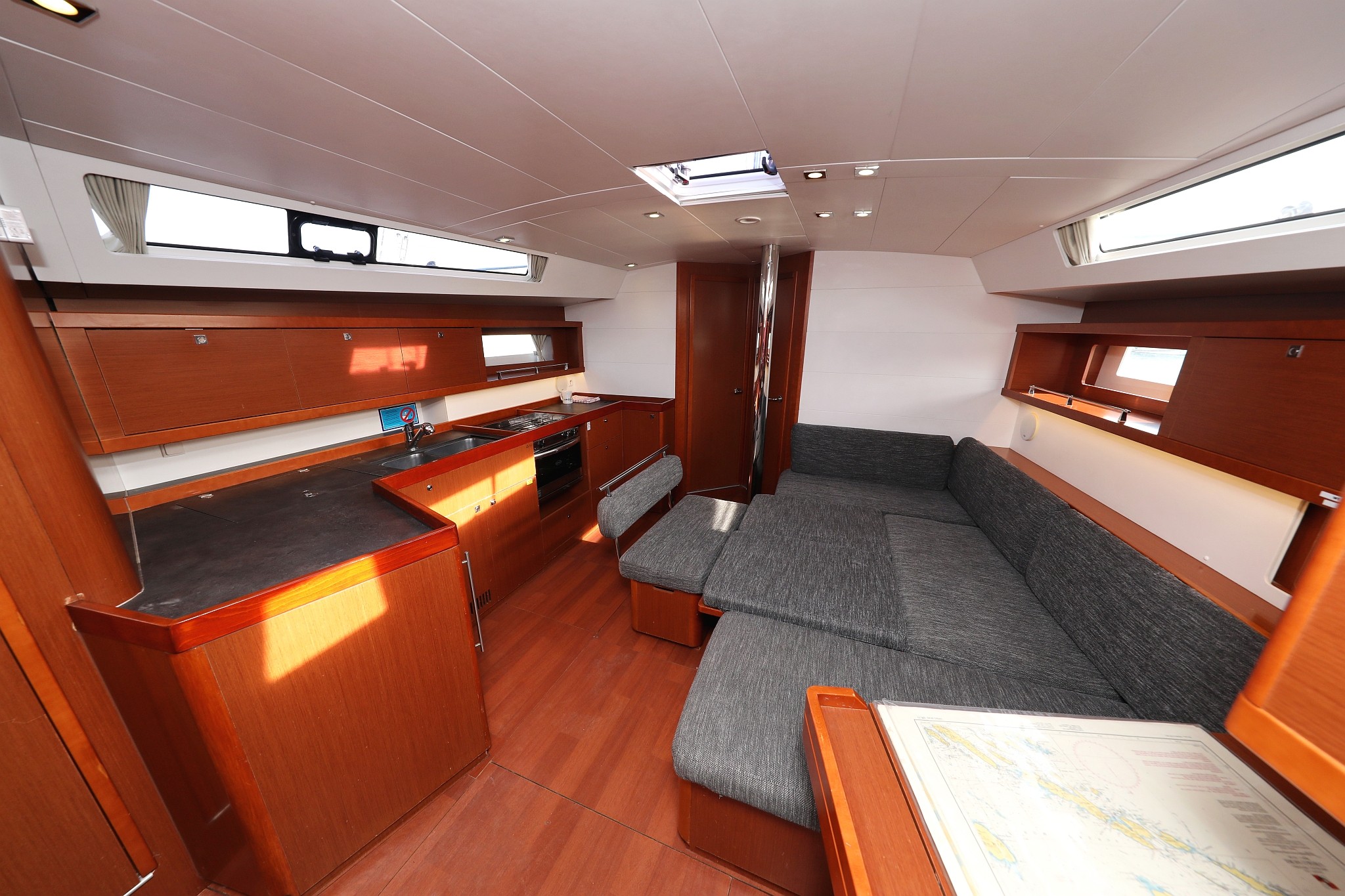 Oceanis 45, Zephyra | Yacht Charter Croatia