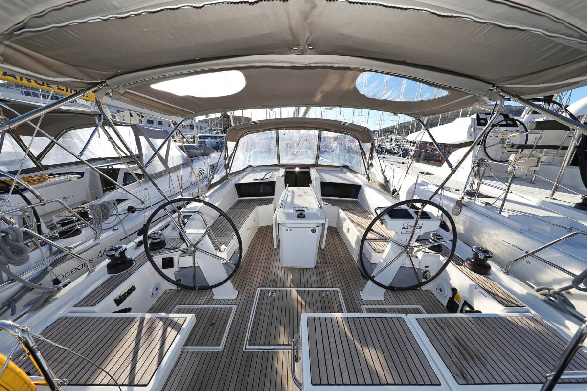Oceanis 46.1, Auf Kurs | Yacht Charter Croatia