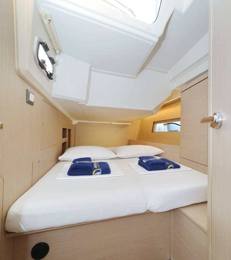 Oceanis 46.1, Auf Kurs | Yacht Charter Croatia