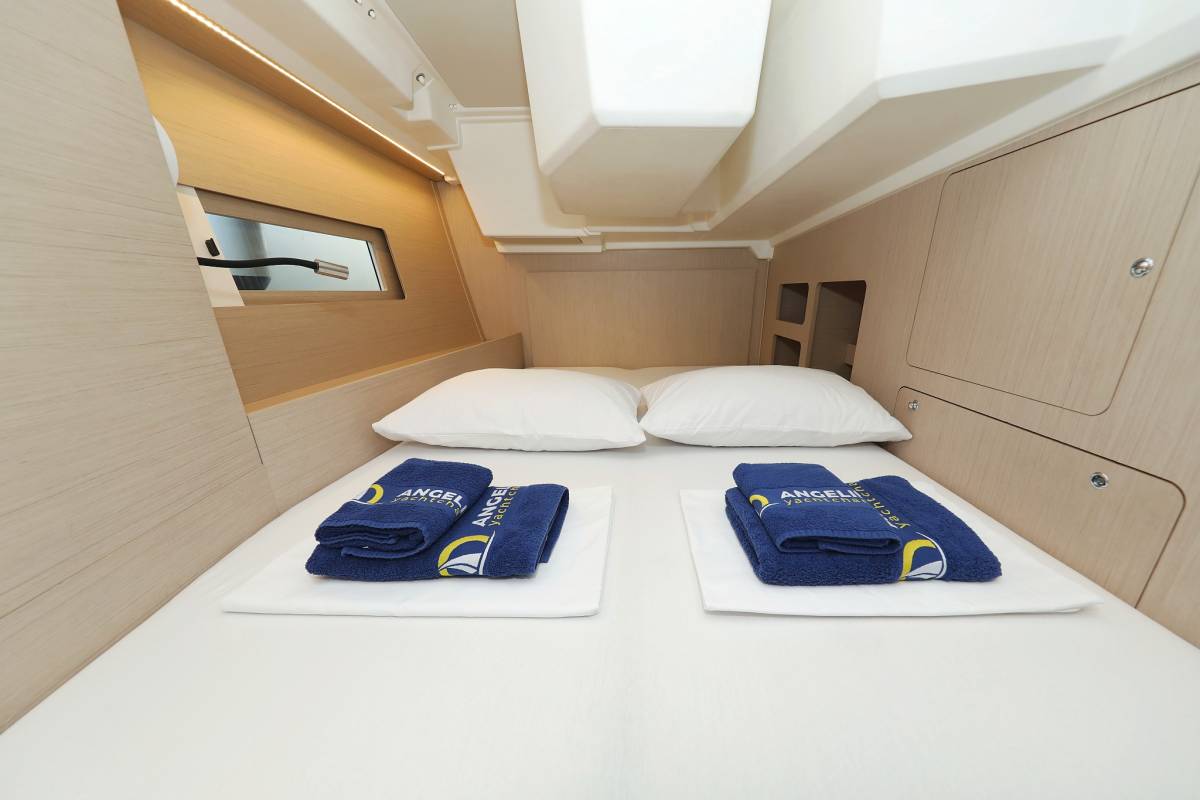 Oceanis 46.1, Auf Kurs | Yacht Charter Croatia
