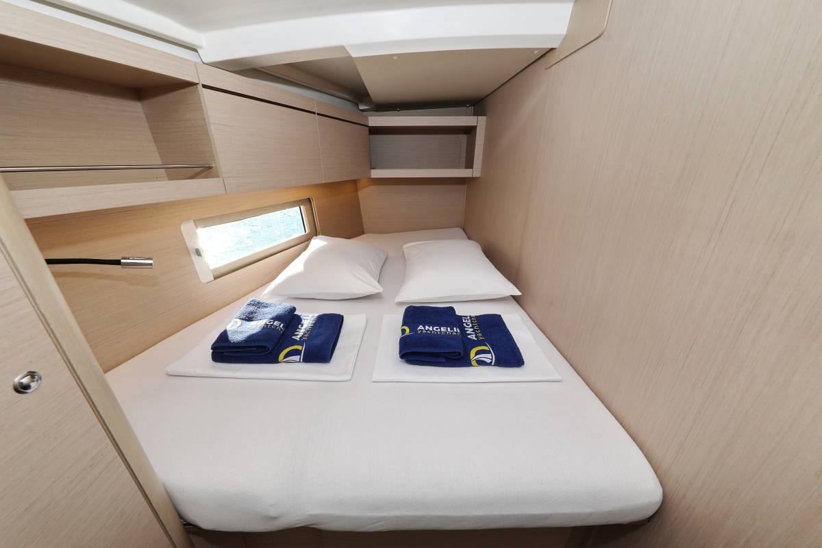 Oceanis 46.1, Auf Kurs | Yacht Charter Croatia