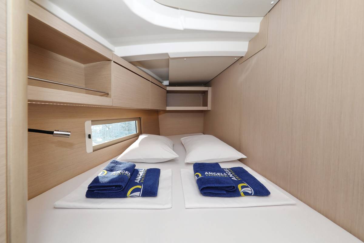 Oceanis 46.1, Auf Kurs | Yacht Charter Croatia