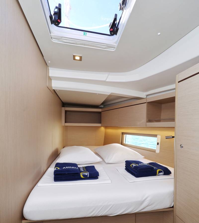 Oceanis 46.1, Auf Kurs | Yacht Charter Croatia