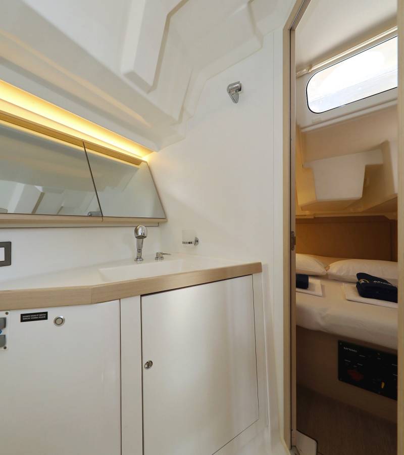 Oceanis 46.1, Ladybug | Yacht Charter Croatia