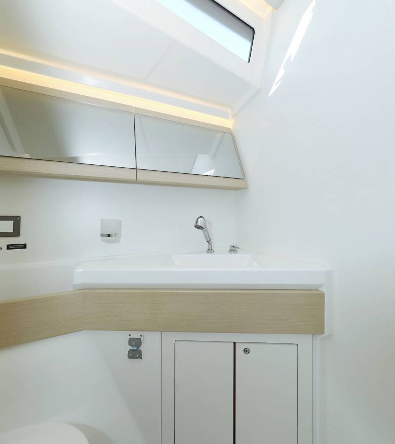 Oceanis 46.1, Ladybug | Yacht Charter Croatia