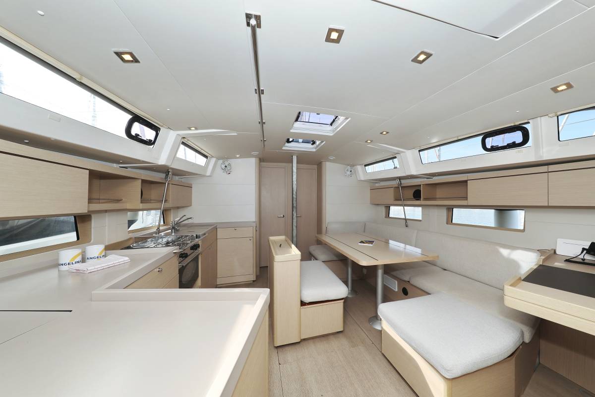 Oceanis 46.1, Lambda | Yacht Charter Croatia