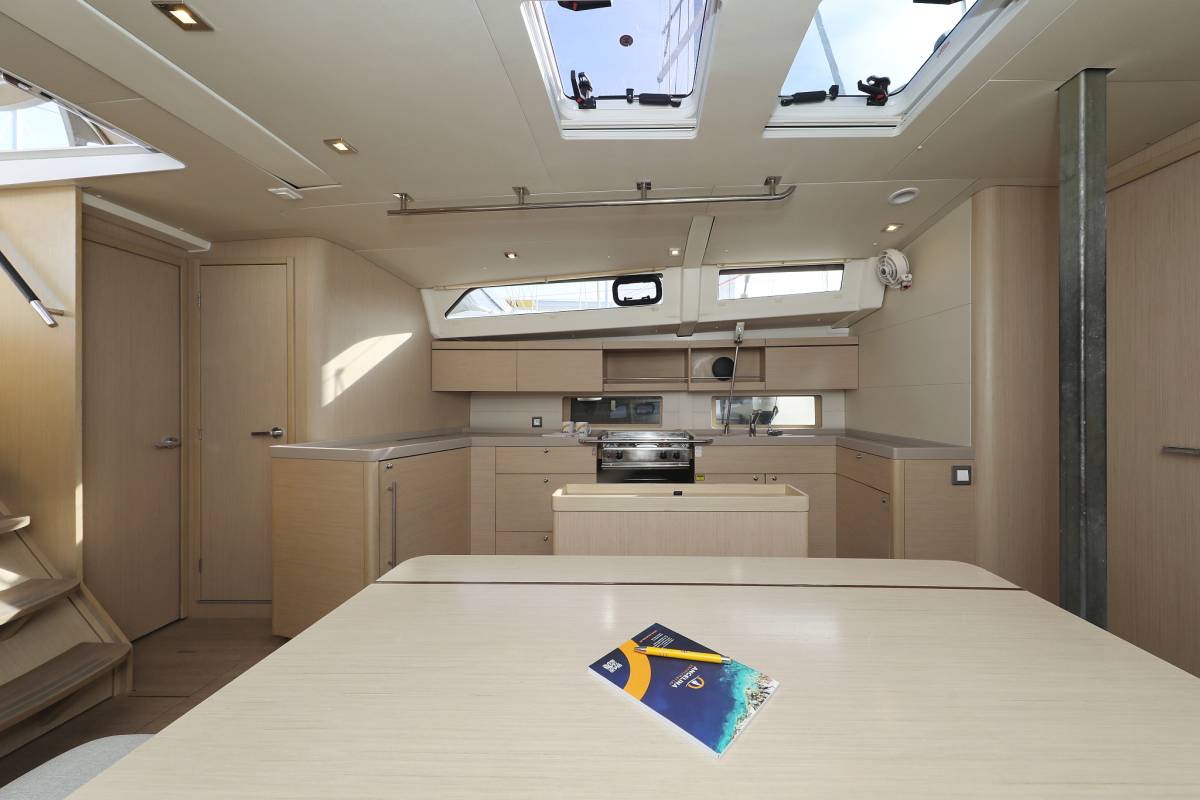 Oceanis 46.1, Lambda | Yacht Charter Croatia