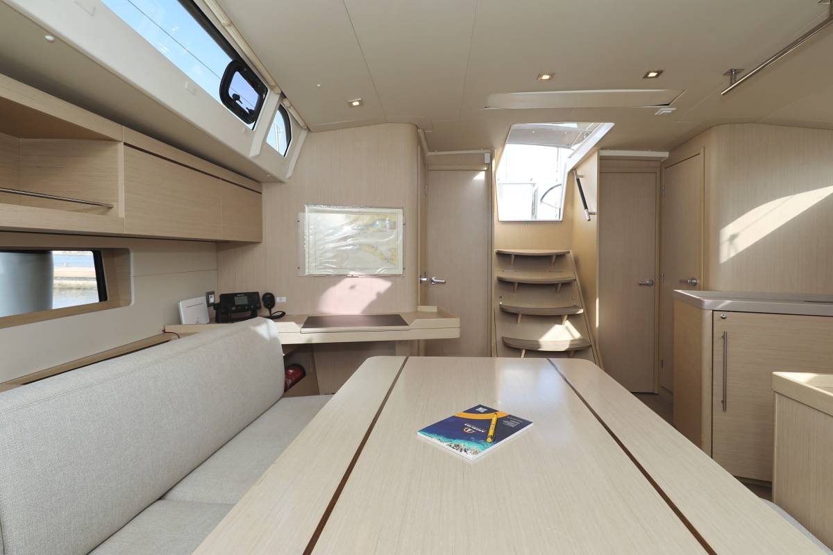 Oceanis 46.1, Lambda | Yacht Charter Croatia