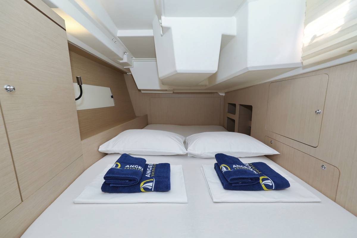 Oceanis 46.1, Lambda | Yacht Charter Croatia