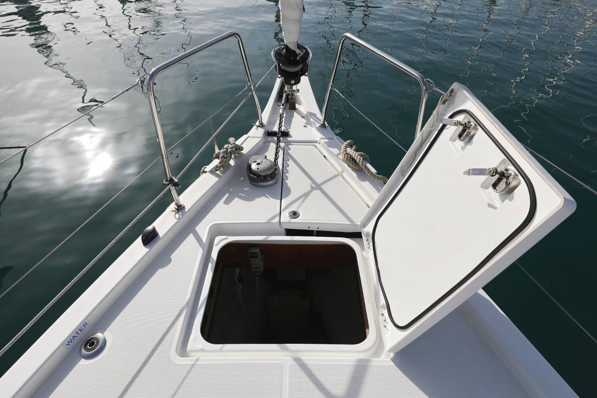 Oceanis 46.1, Lambda | Yacht Charter Croatia