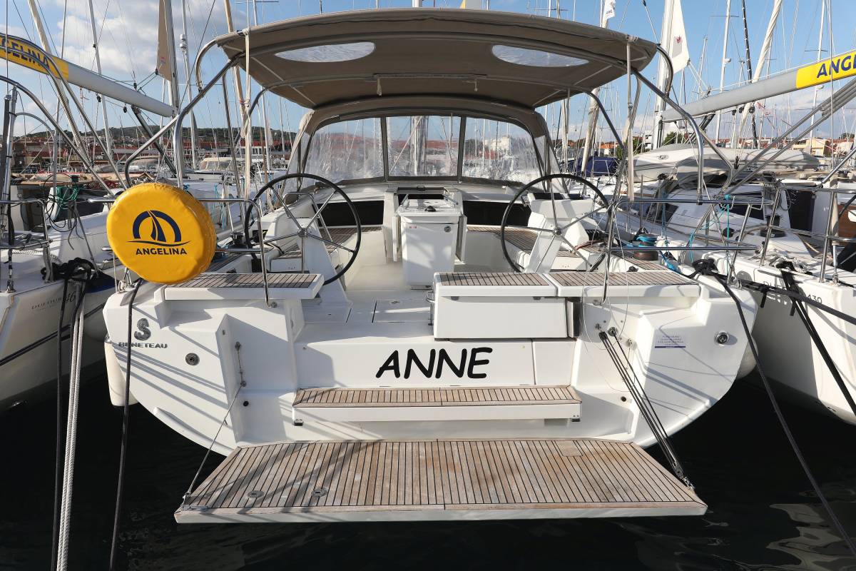 Oceanis 46.1, Anne | Yacht Charter Croatia