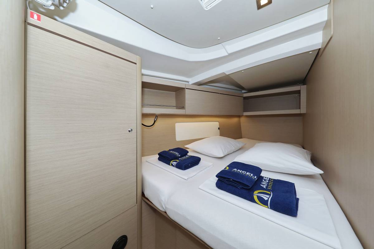 Oceanis 46.1, Anne | Yacht Charter Croatia