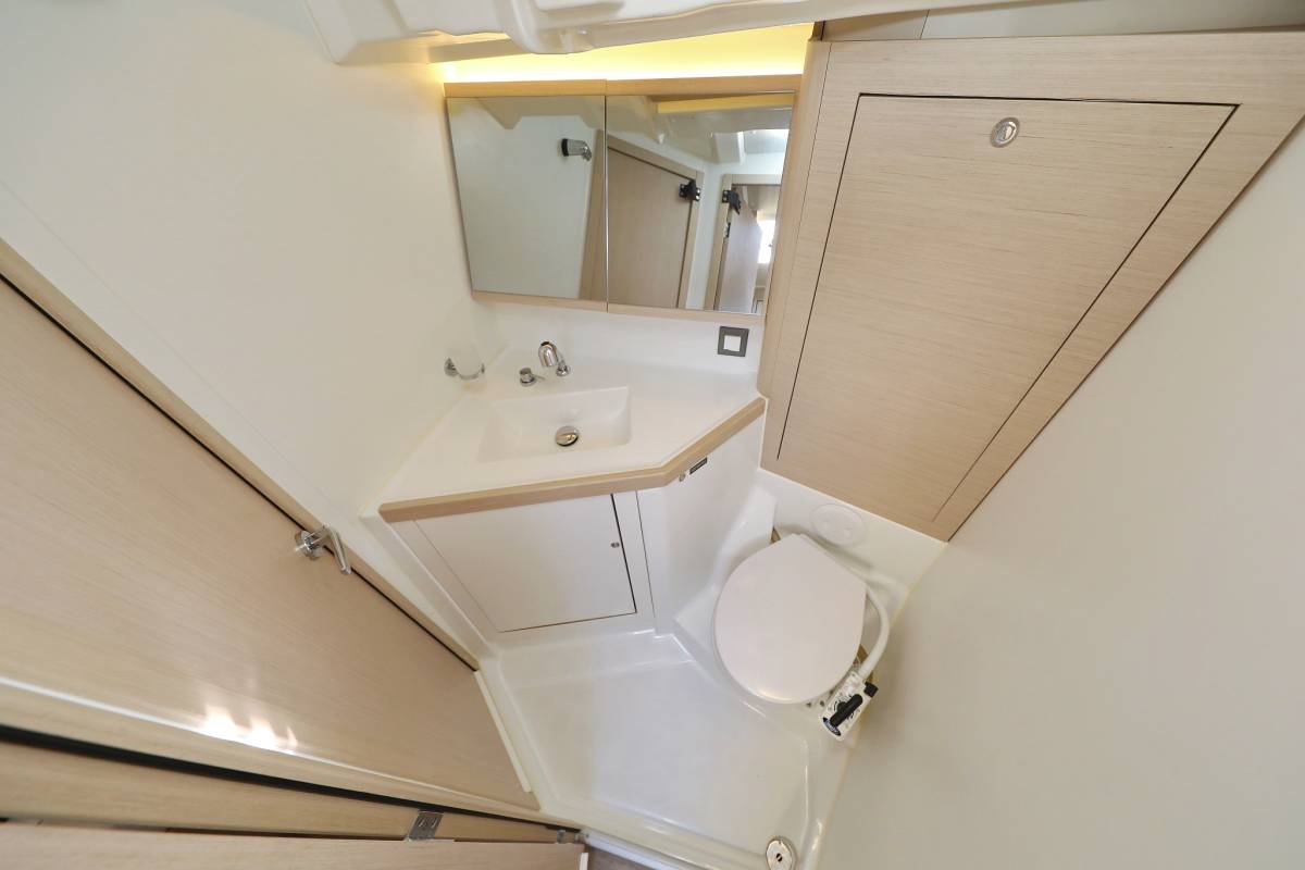 Oceanis 46.1, Anne | Yacht Charter Croatia