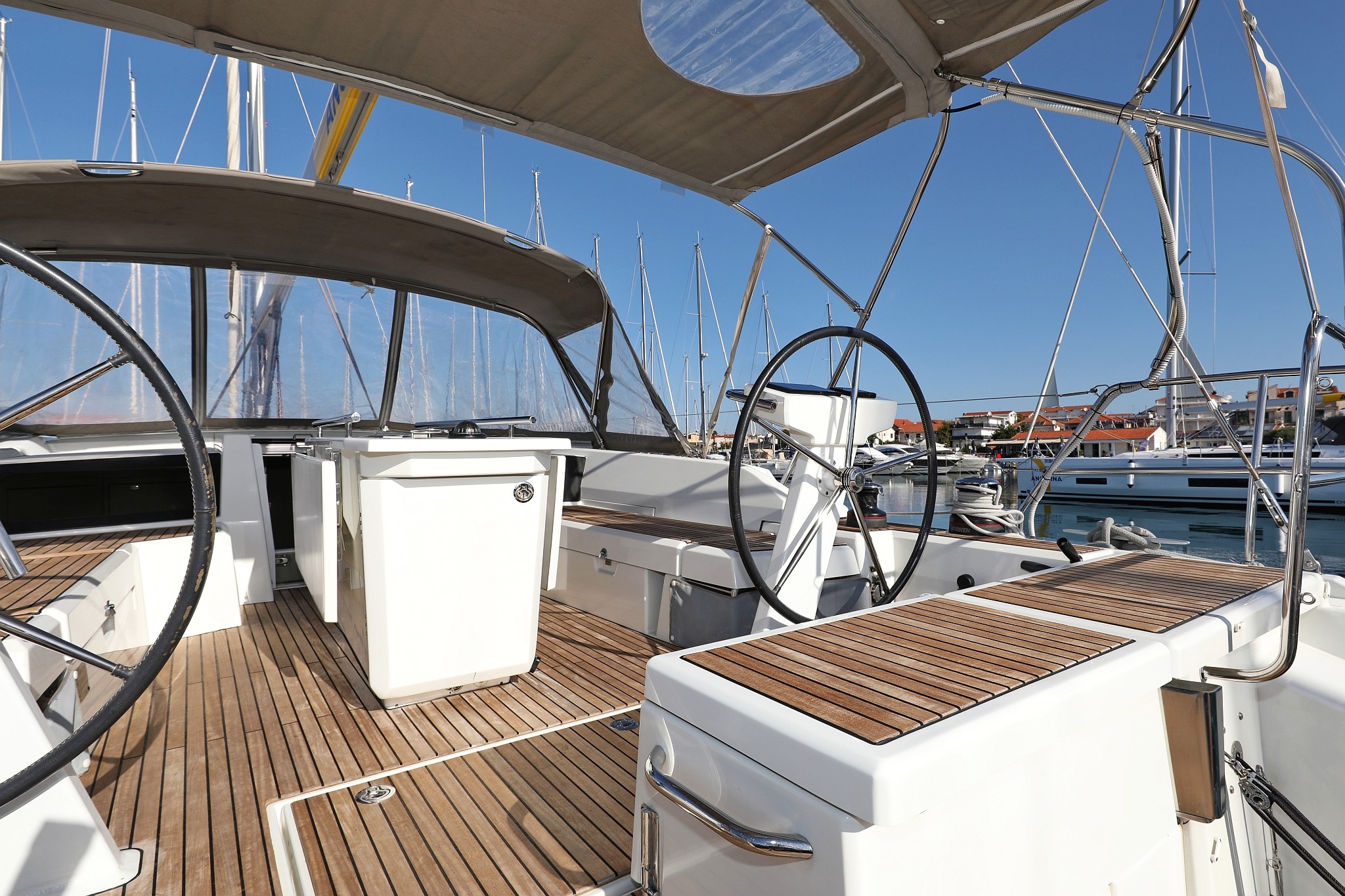 Oceanis 46.1, Saturn | Yacht Charter Croatia