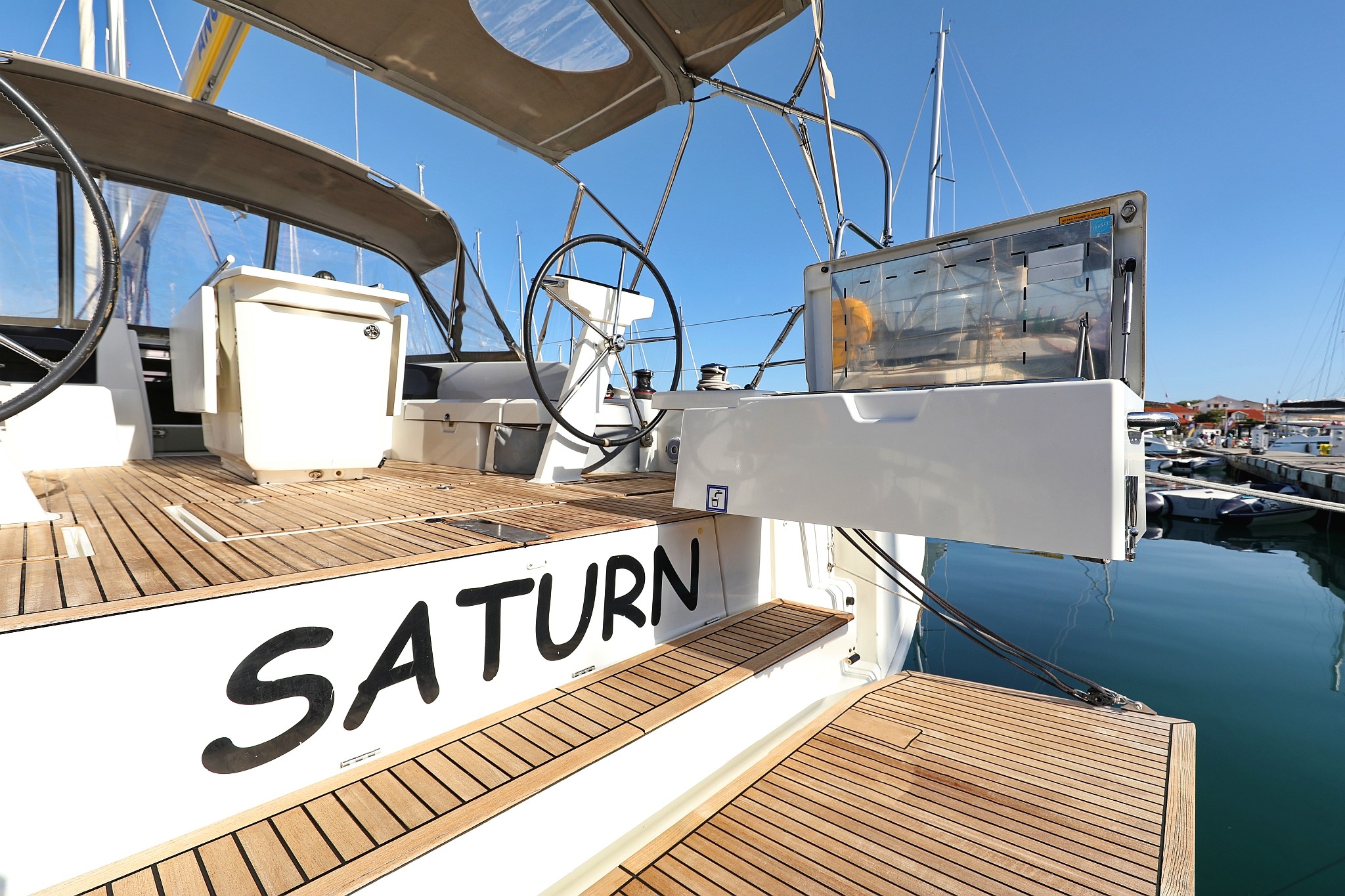 Oceanis 46.1, Saturn | Yacht Charter Croatia
