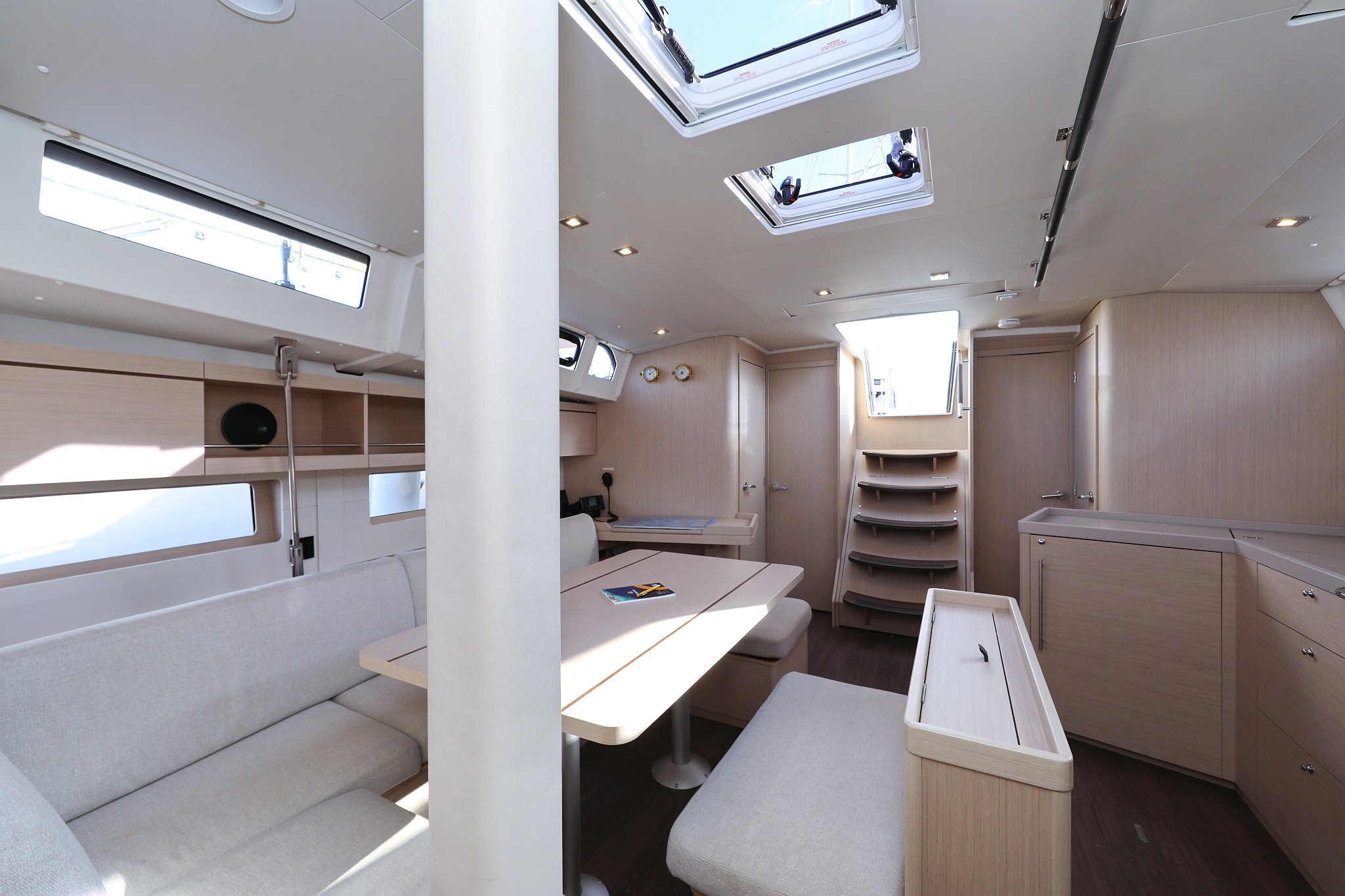 Oceanis 46.1, Arabella | Yacht Charter Croatia