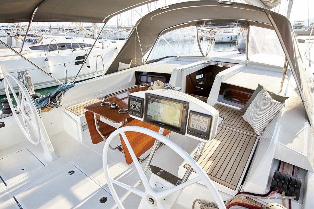 Oceanis 46.1, Mila 8 | Yacht Charter Croatia