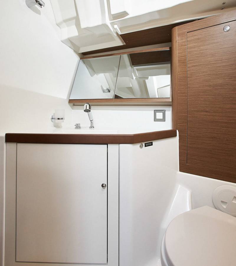 Oceanis 46.1, Mila 8 | Yacht Charter Croatia