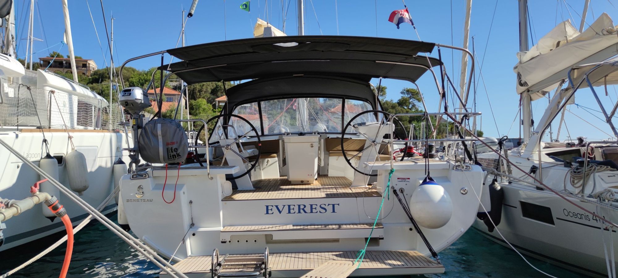 Oceanis 46.1, Everest | Yacht Charter Croatia