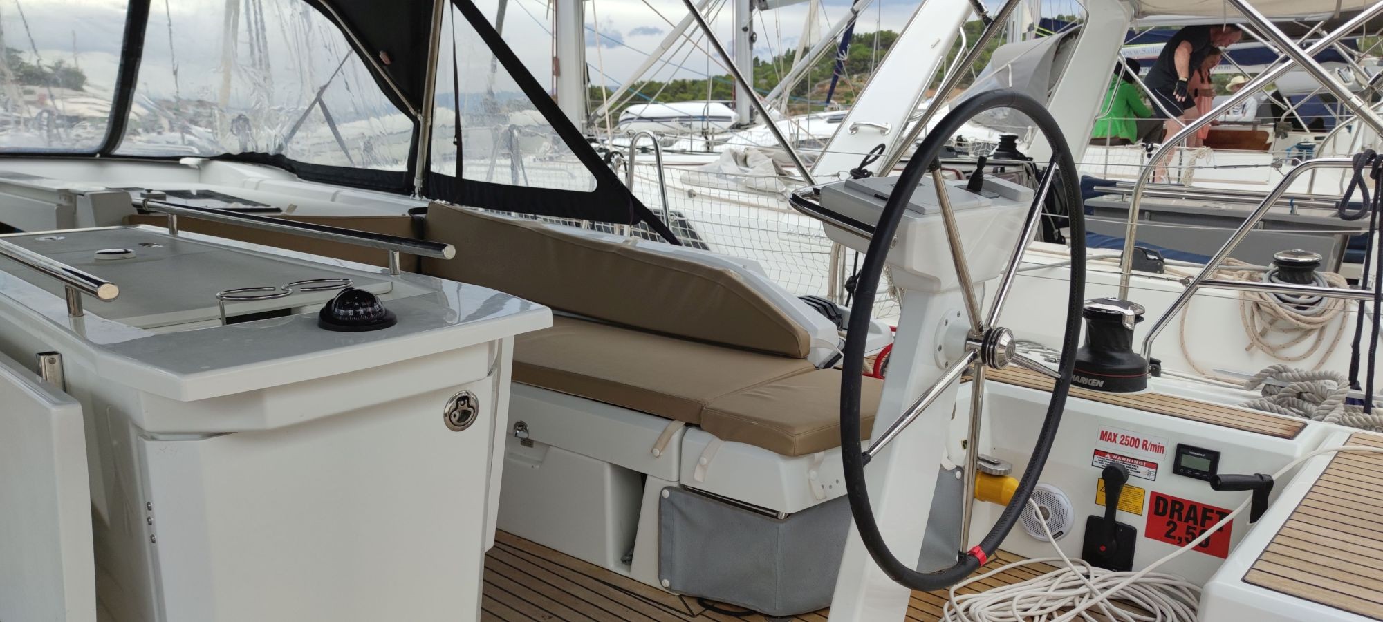 Oceanis 46.1, Everest | Yacht Charter Croatia