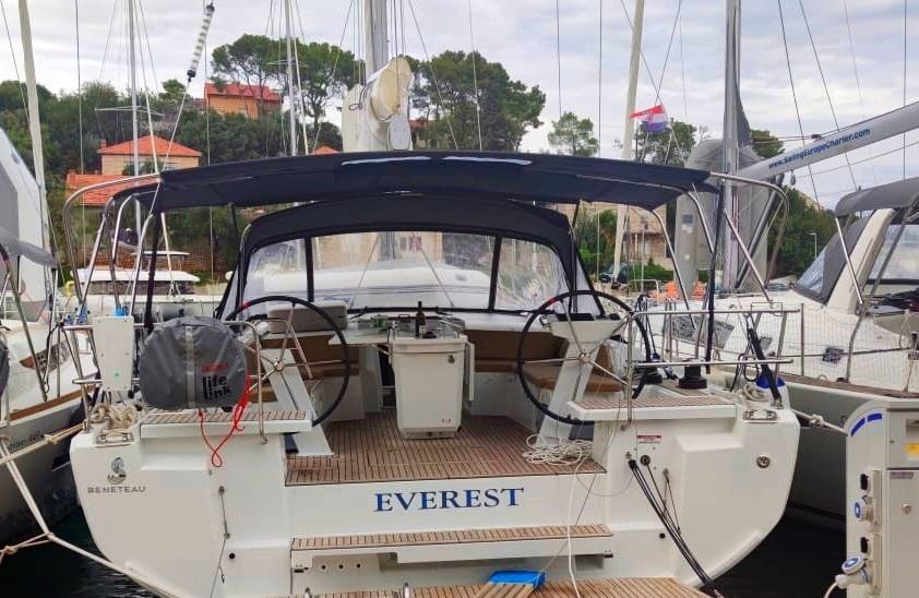 Oceanis 46.1, Everest | Yacht Charter Croatia