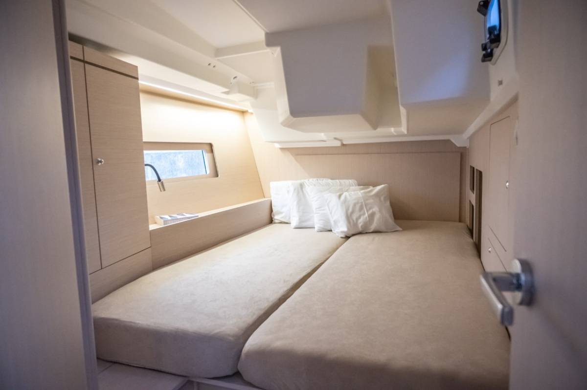 Oceanis 46.1, Nalu | Yacht Charter Croatia