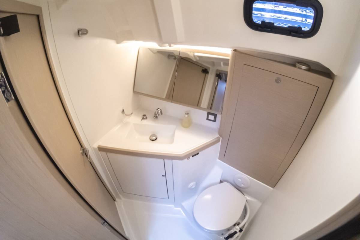 Oceanis 46.1, Nalu | Yacht Charter Croatia