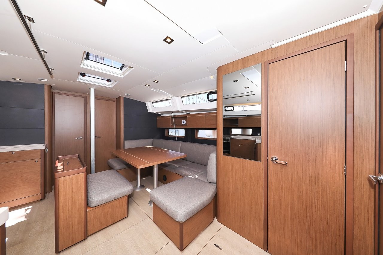 Oceanis 46.1, Speechless | Yacht Charter Croatia