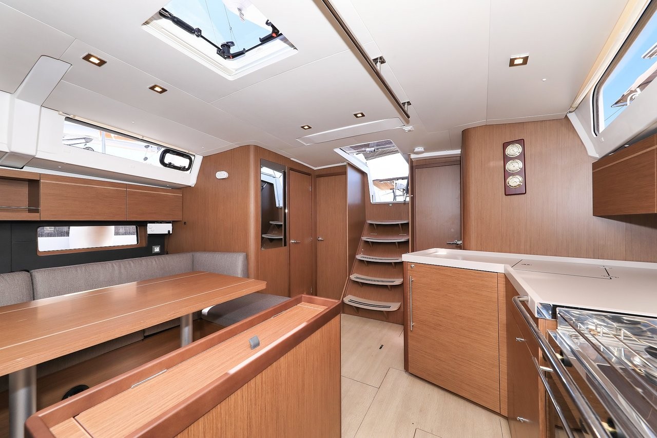 Oceanis 46.1, Speechless | Yacht Charter Croatia
