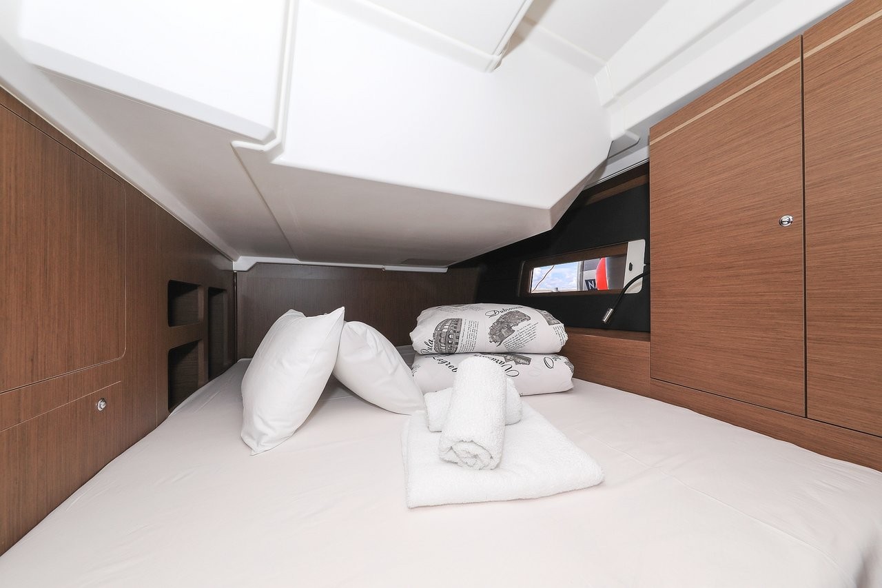 Oceanis 46.1, Speechless | Yacht Charter Croatia