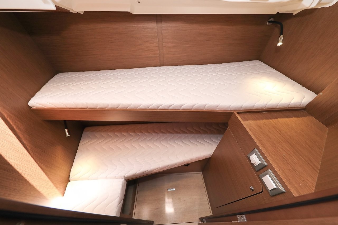 Oceanis 46.1, Speechless | Yacht Charter Croatia