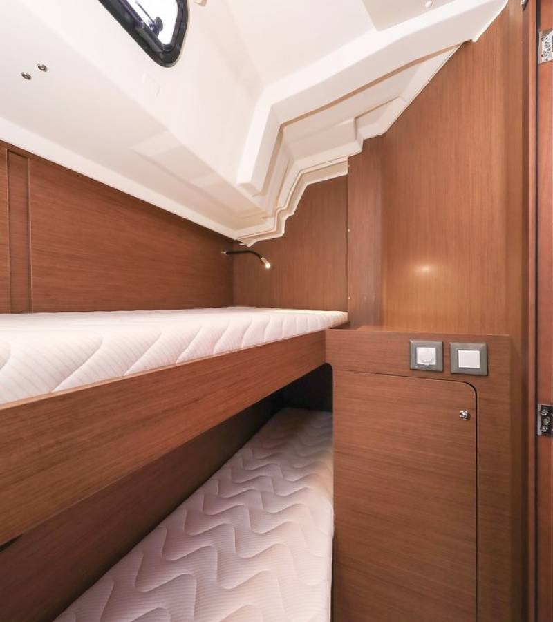 Oceanis 46.1, Speechless | Noleggio di Yacht Croazia